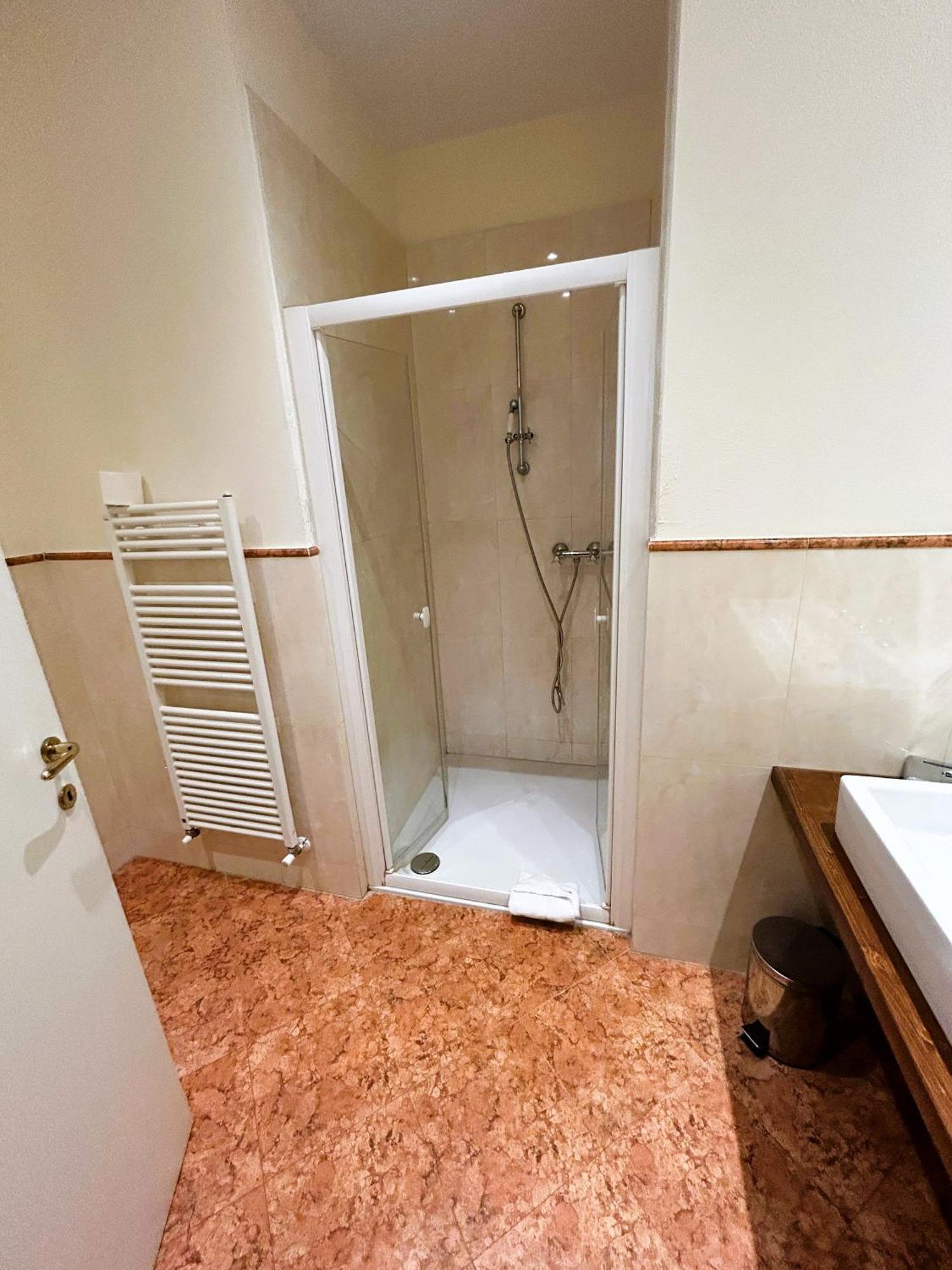Maestro Suites Верона Екстериор снимка